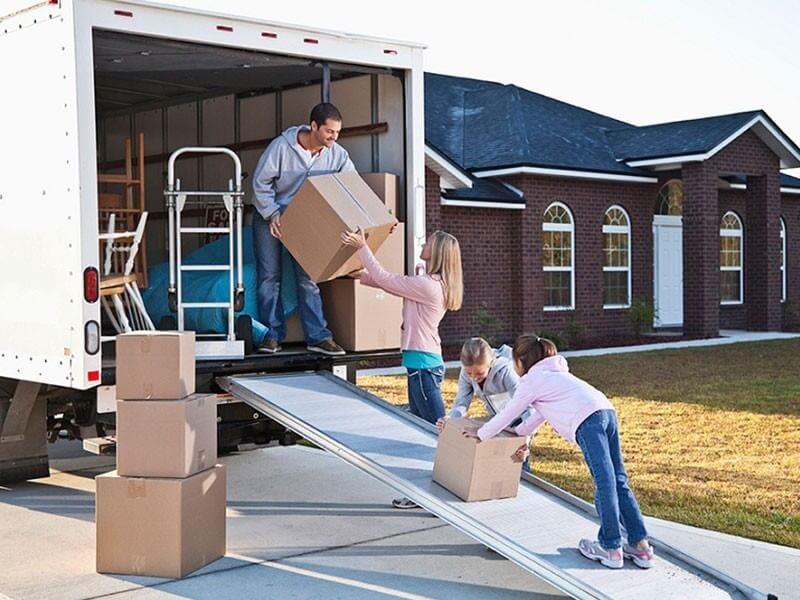 Moving and Delivery Service Makes Moving with Kids Easy